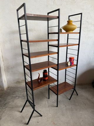 Estantería Metálica y Madera