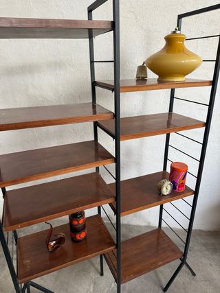 Estantería Metálica y Madera