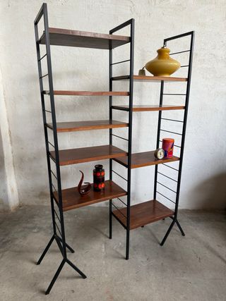 Estantería Metálica y Madera
