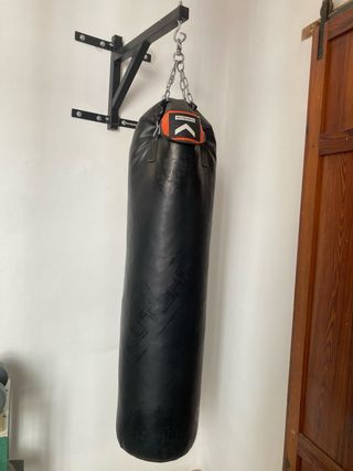 Saco de boxeo más soporte pared