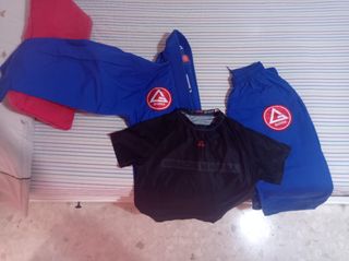 Kimono Jiu Jitsu Gracie Barra y Camiseta infantil 