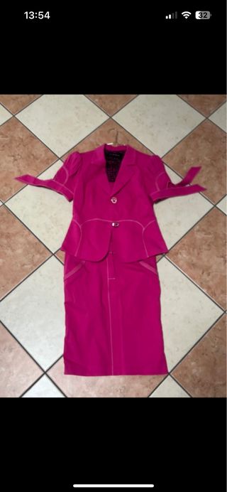 Giacca Byblos rosa maniche a sbuffo