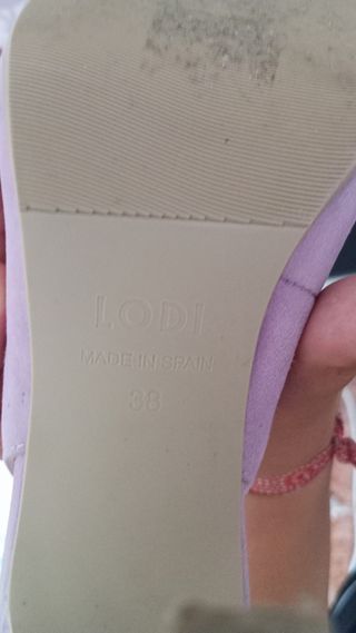 Zapatos Lodi Morados con Corazón Brillante