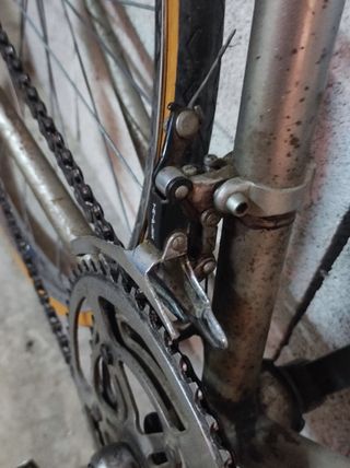 Bicicleta de carretera clásica BH