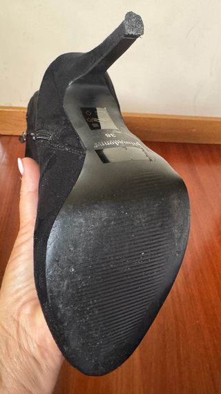 Botas altas ante negras talla 38