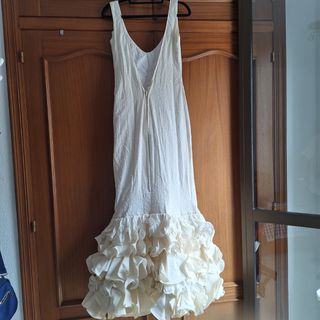 Traje de flamenca beige con volantes 