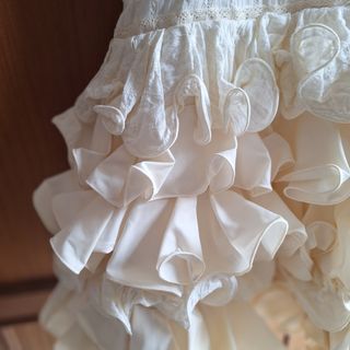 Traje de flamenca beige con volantes 