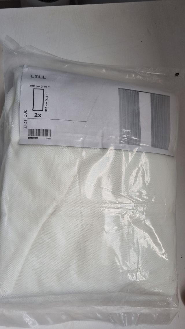 Cortinas LILL blancas