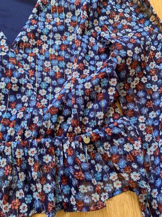 Blusa GREEN COAST floral manga larga