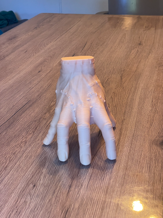 Mano de Miércoles Addams (Thing)