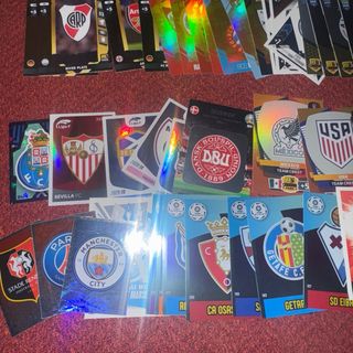 Lote 65 cromos fútbol - Escudos Equipos