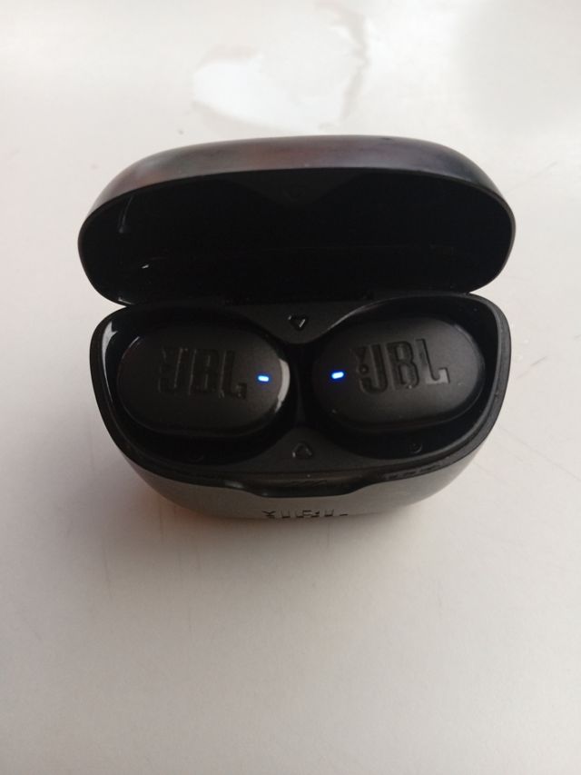 Auriculares JBL Negros