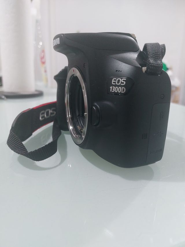 Canon EOS 1300D Cámara DSLR Negra