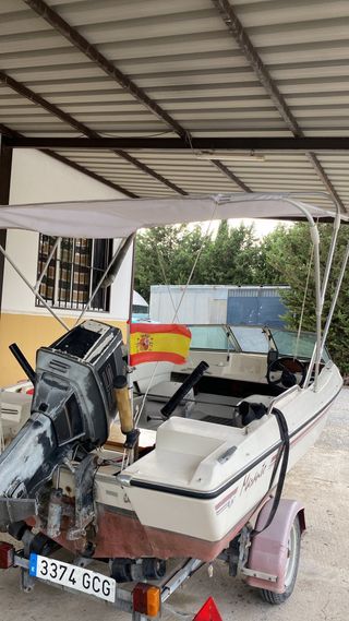 Barco GLASTRON LA RAYA en muy buen estado