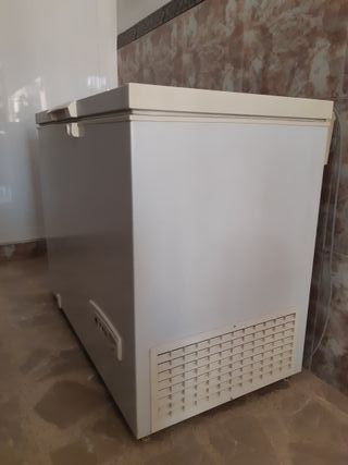 Arcón Congelador Whirlpool 325L