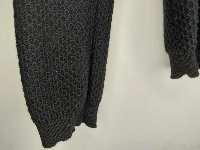 Jersey Zara Negro Textura