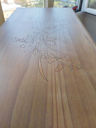 Estantería de madera maciza