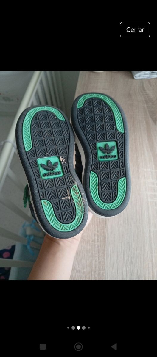 Zapatillas Adidas niño.