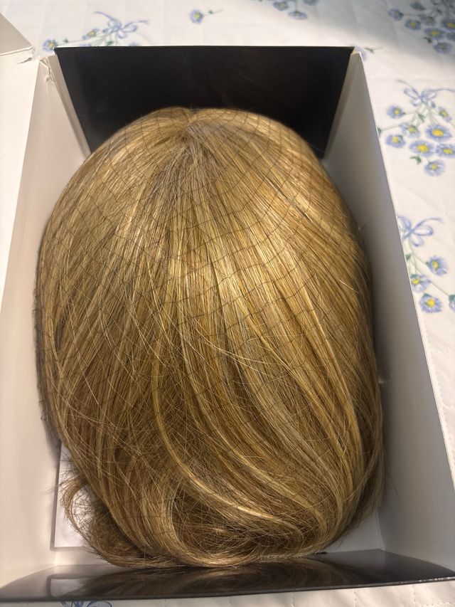 Parrucca biondo scuro