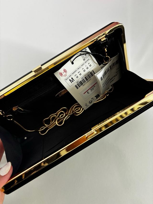 Bolso Negro y Dorado