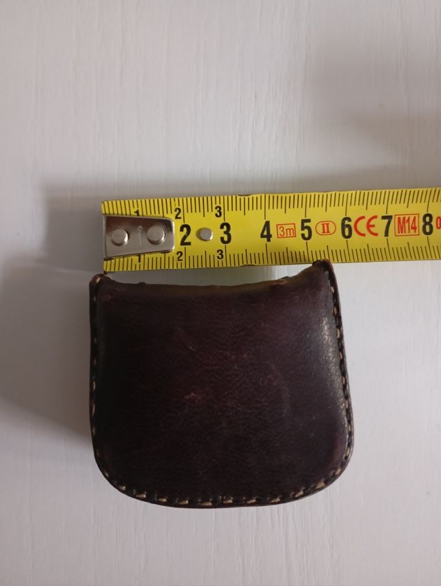 Rosario antiguo con estuche de cuero