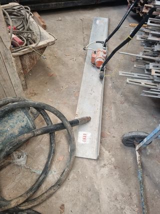 Regla Vibradora Eléctrica ENAR