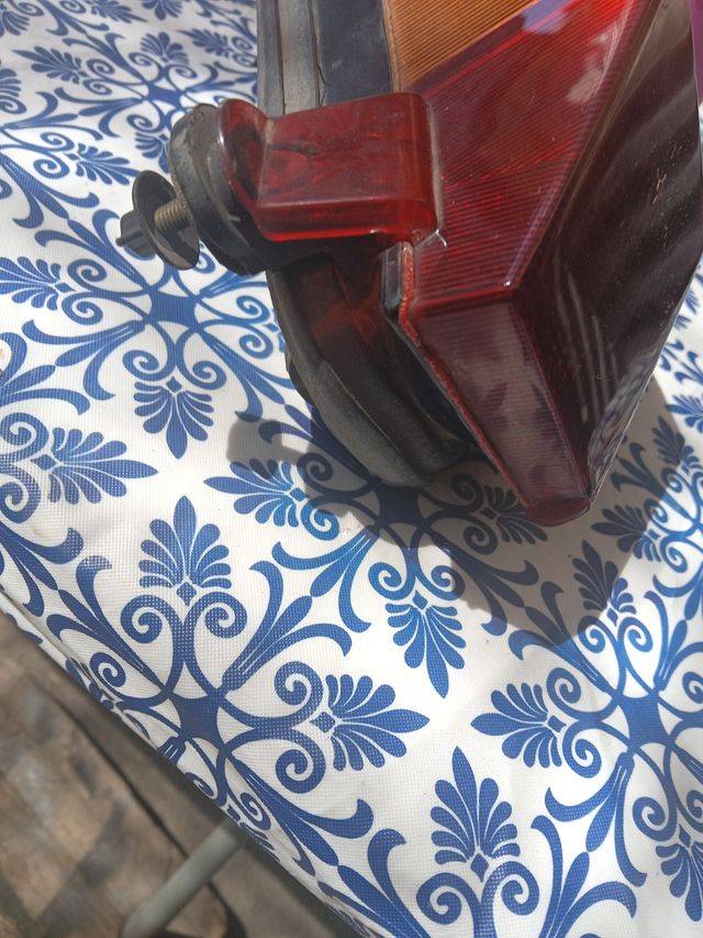 Piloto trasero Citroën AX