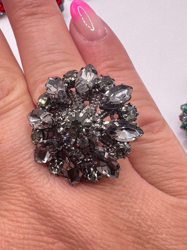 Lotto bottoni gioiello verdi e rossi