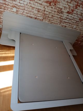 Cama de matrimonio de madera