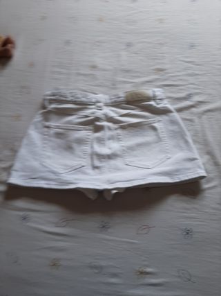 Minifalda pantalón blanca vaquera