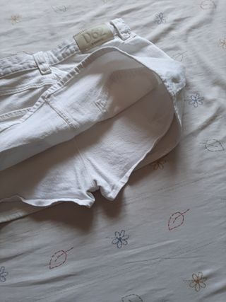 Minifalda pantalón blanca vaquera