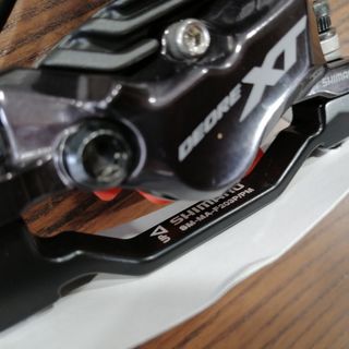 Freno Delantero Shimano XT M8120