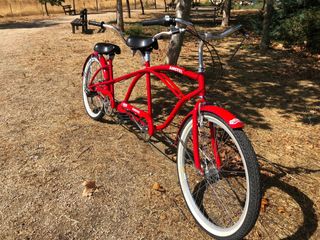Bicicleta Tándem Roja
