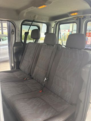 Ford Transit Connect 2005