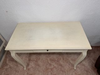 Escritorio y silla beige (Precio rebajado)
