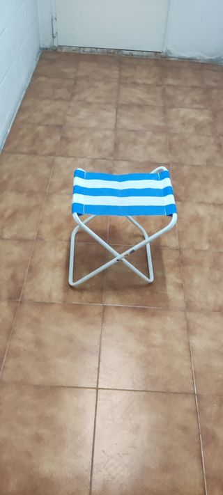 Taburete Plegable Playa Rayas Azul/Blanco