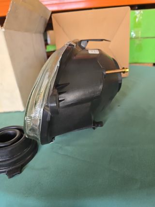 Faro Derecho Opel Corsa / Combo 93-00