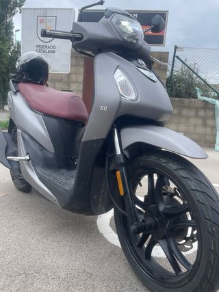Ciclomotor SYM 49cc Gris