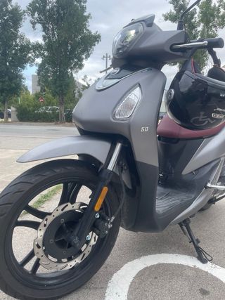 Ciclomotor SYM 49cc Gris