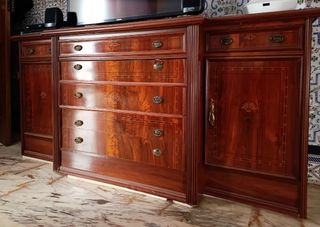 Mueble TV con vitrina madera