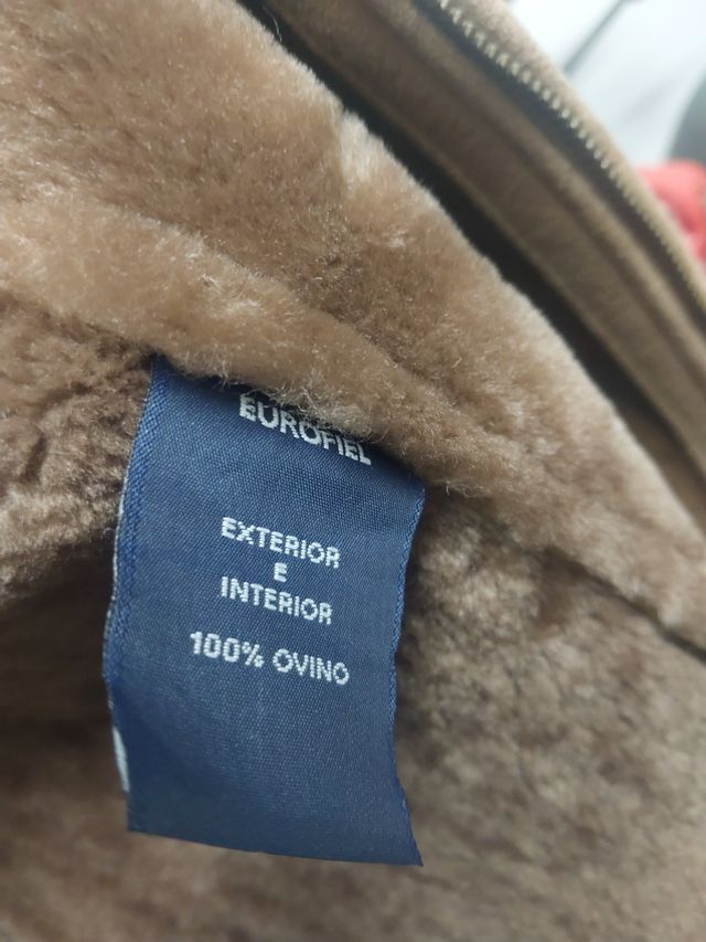 Chaqueta de piel beige y marrón