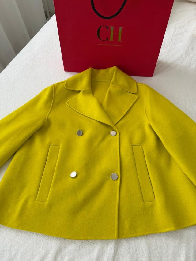 Abrigo Carolina Herrera Amarillo
