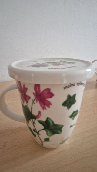 Tazza per tisane con coperchio floreale