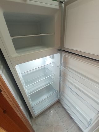 Nevera Hisense 2 puertas