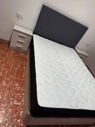 Canapé de matrimonio con cabecero