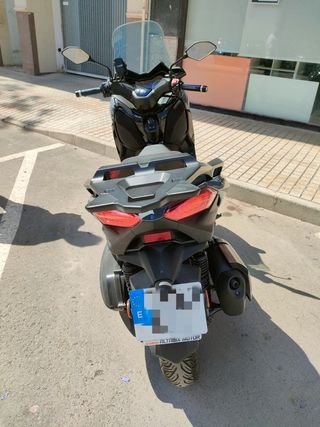 Yamaha XMAX 300 2022