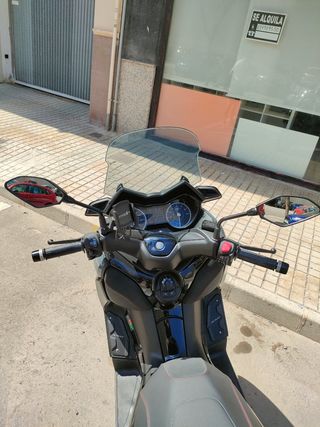 Yamaha XMAX 300 2022