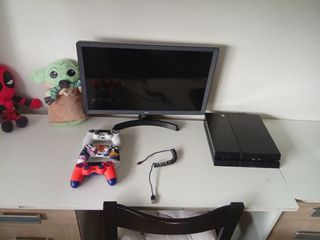 Consola PS4 Negra con 3 mandos