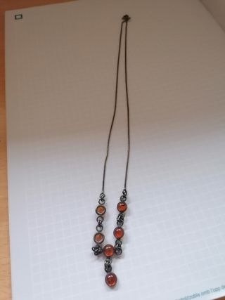 COLGANTE CON PIEDRAS DEL SOL 
