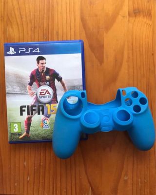 FIFA 15 + funda mando PS4